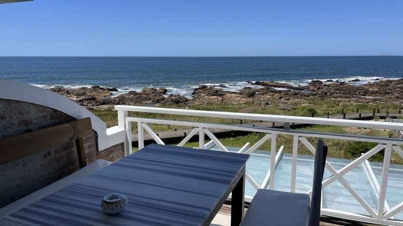 Excelente Penthouse reciclado primera linea frente al mar en Montoya